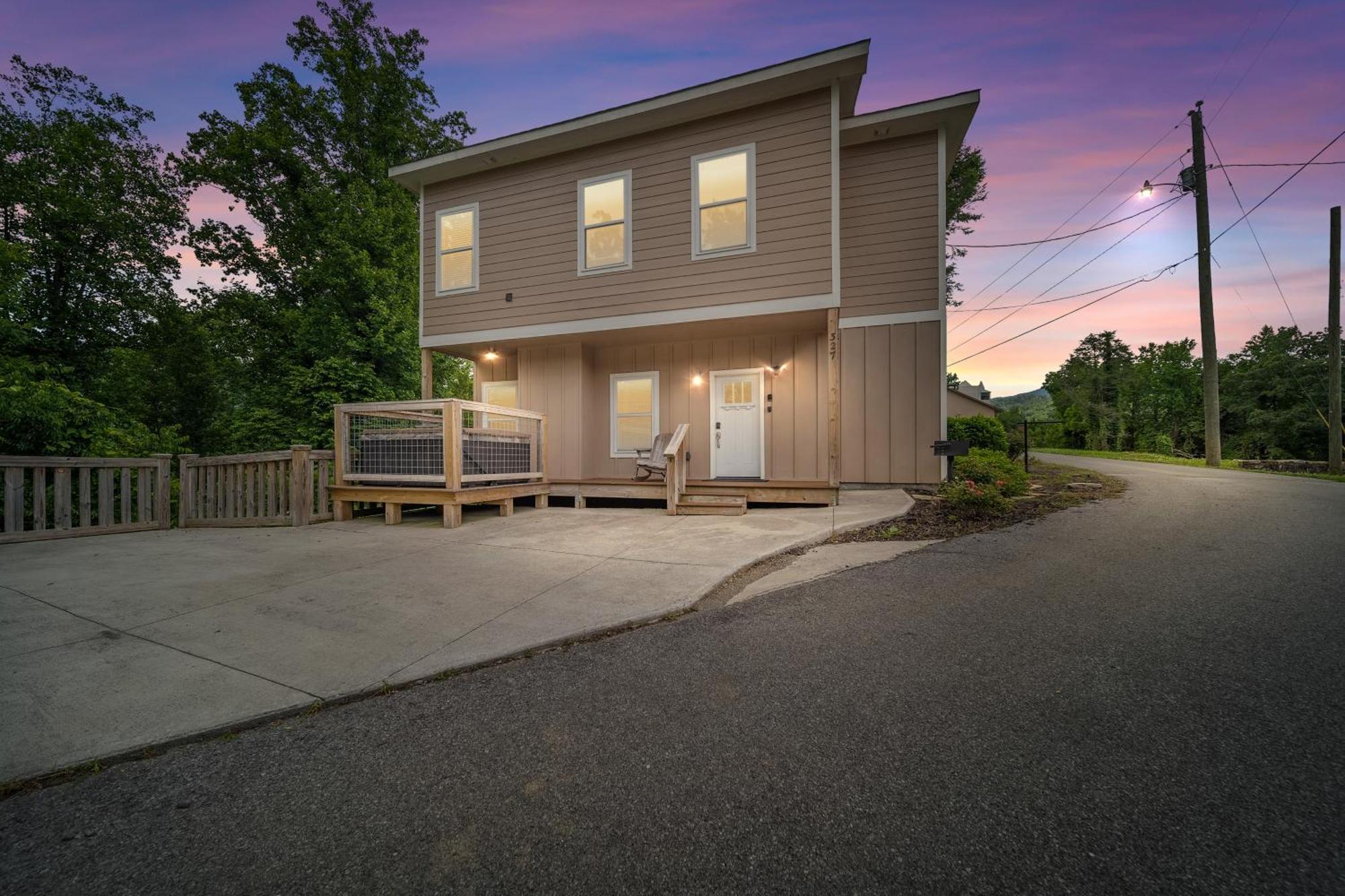 Private, Bliss With Hot Tub And Views Hébergement de vacances Gatlinburg