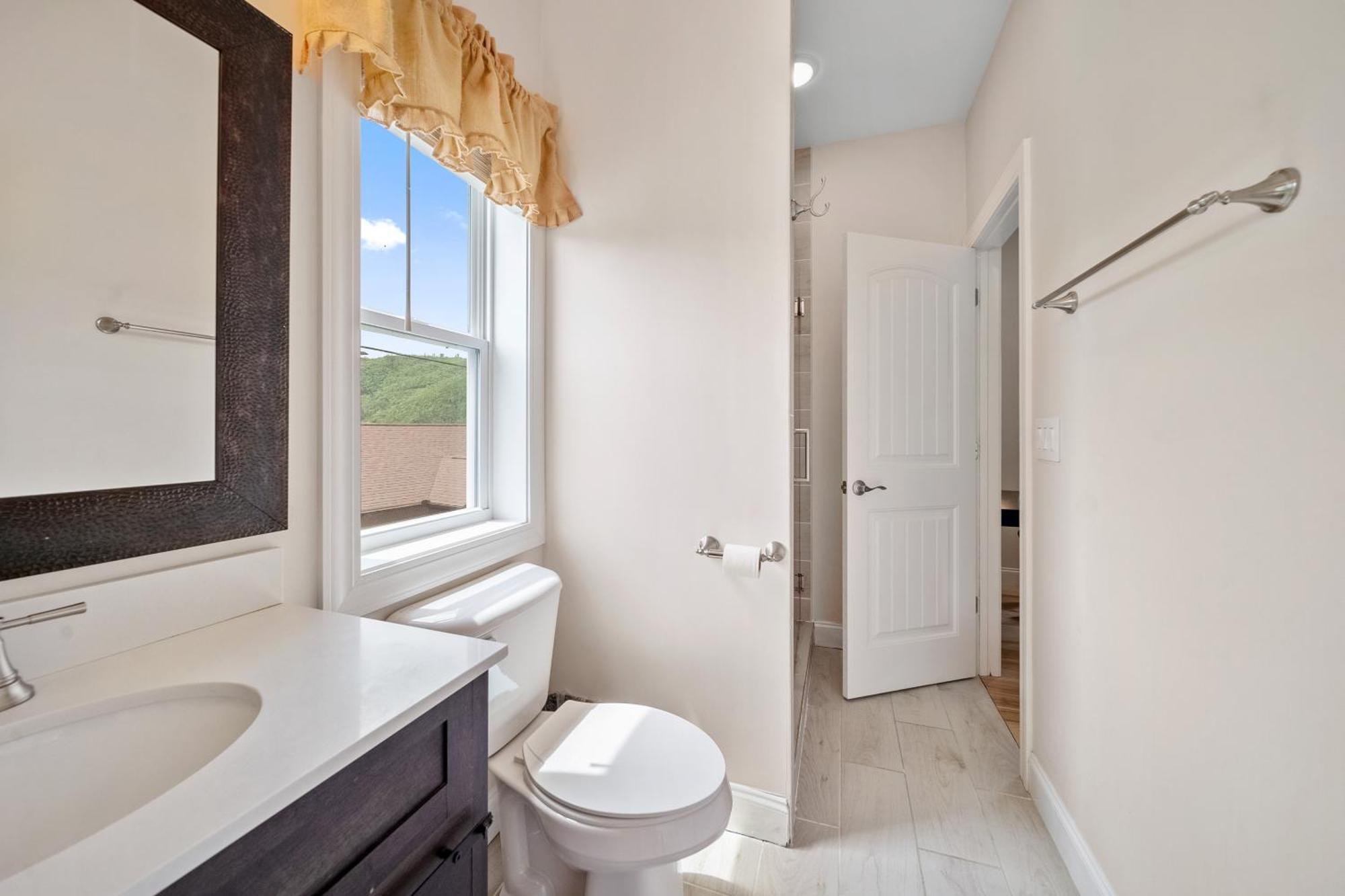 Private, Bliss With Hot Tub And Views Hébergement de vacances Gatlinburg