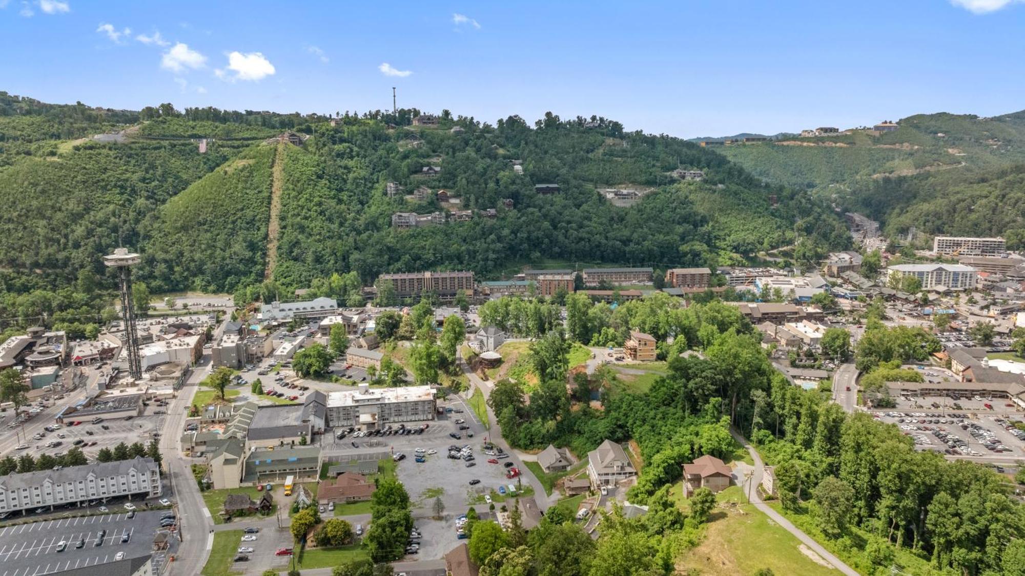 Private, Bliss With Hot Tub And Views Hébergement de vacances *