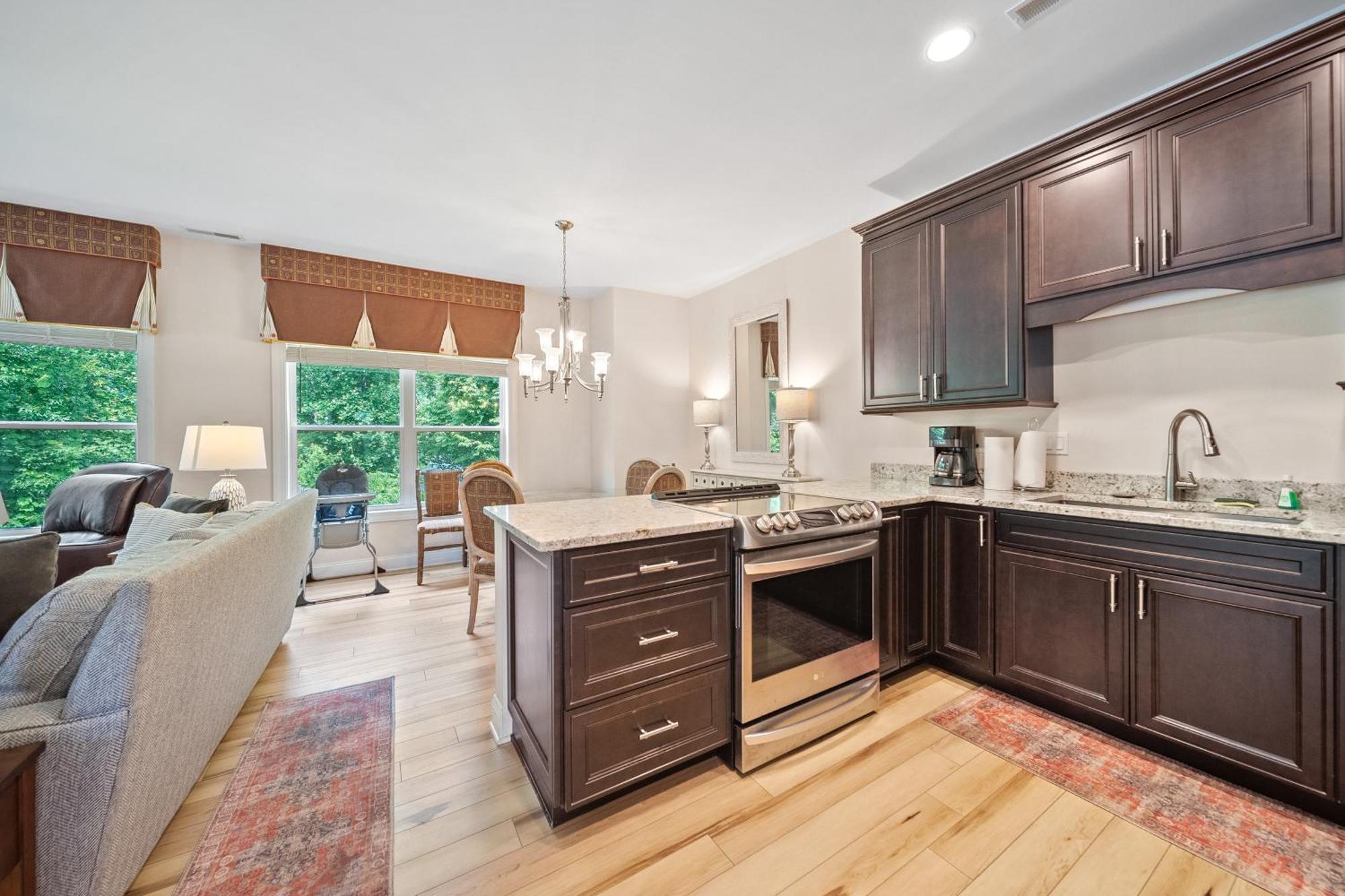 Private, Bliss With Hot Tub And Views Hébergement de vacances Gatlinburg